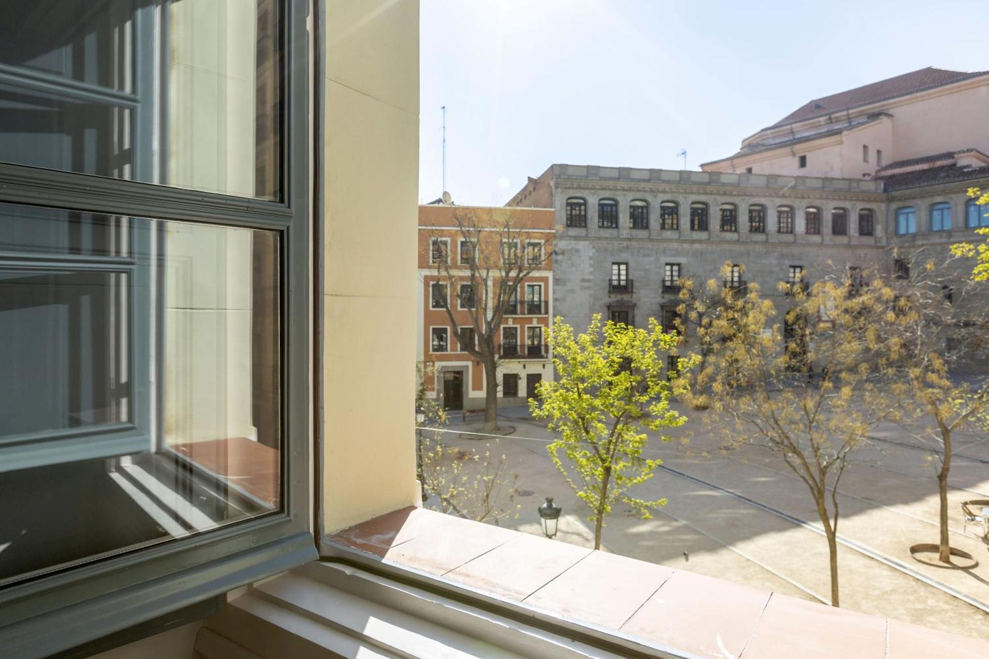Apartment Precioso En La Plaza De La Paja Latina Madrid