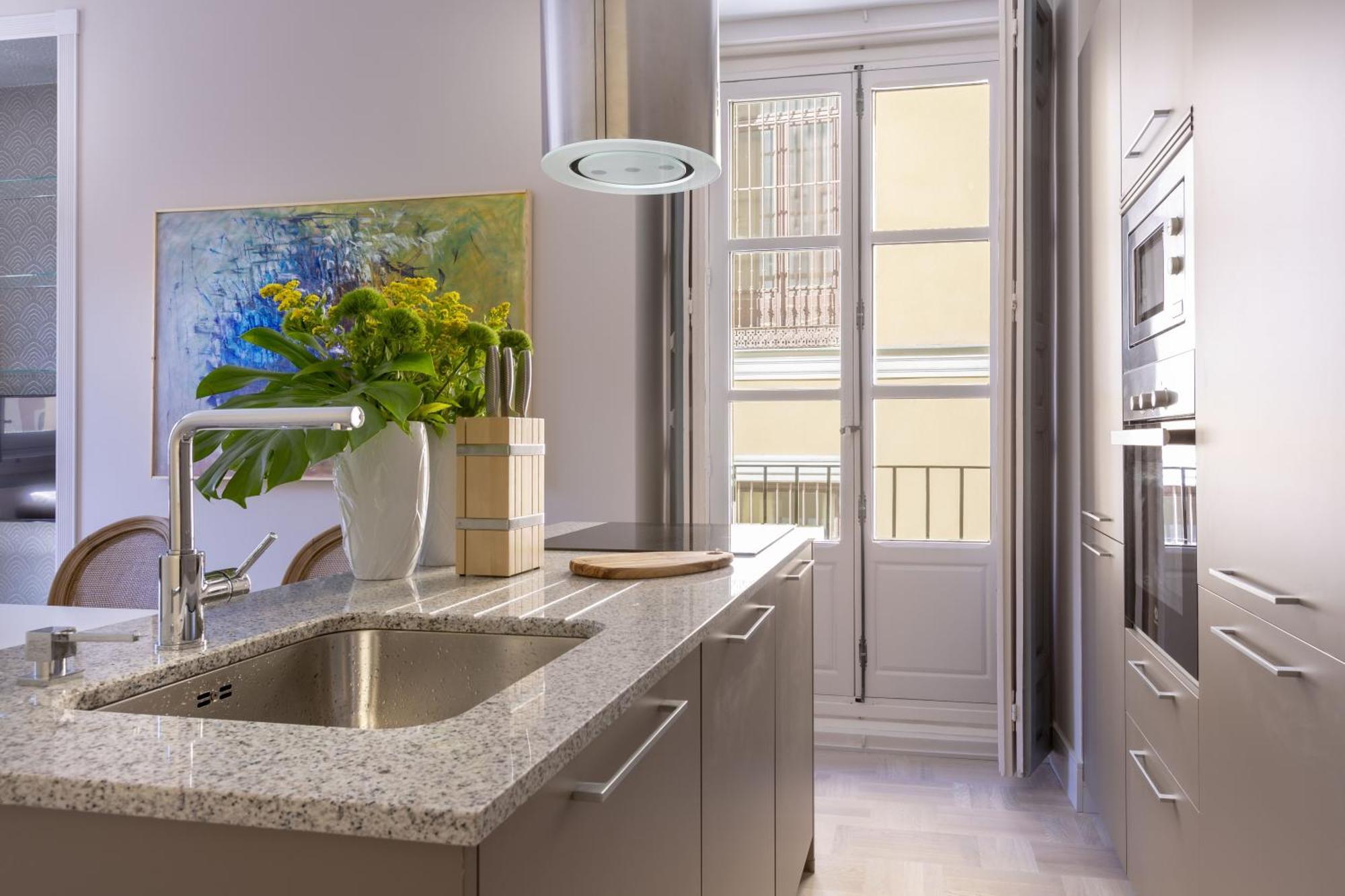 Apartment Precioso En La Plaza De La Paja Latina Madrid